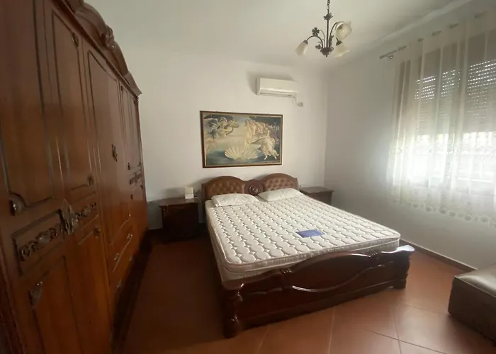 Tirana Comfort Suites 티라나