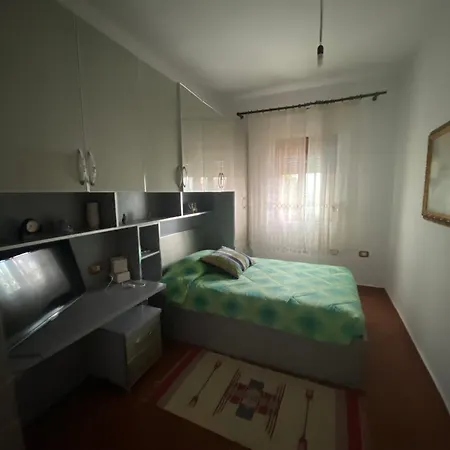 Apartment Appartamento Tirana *